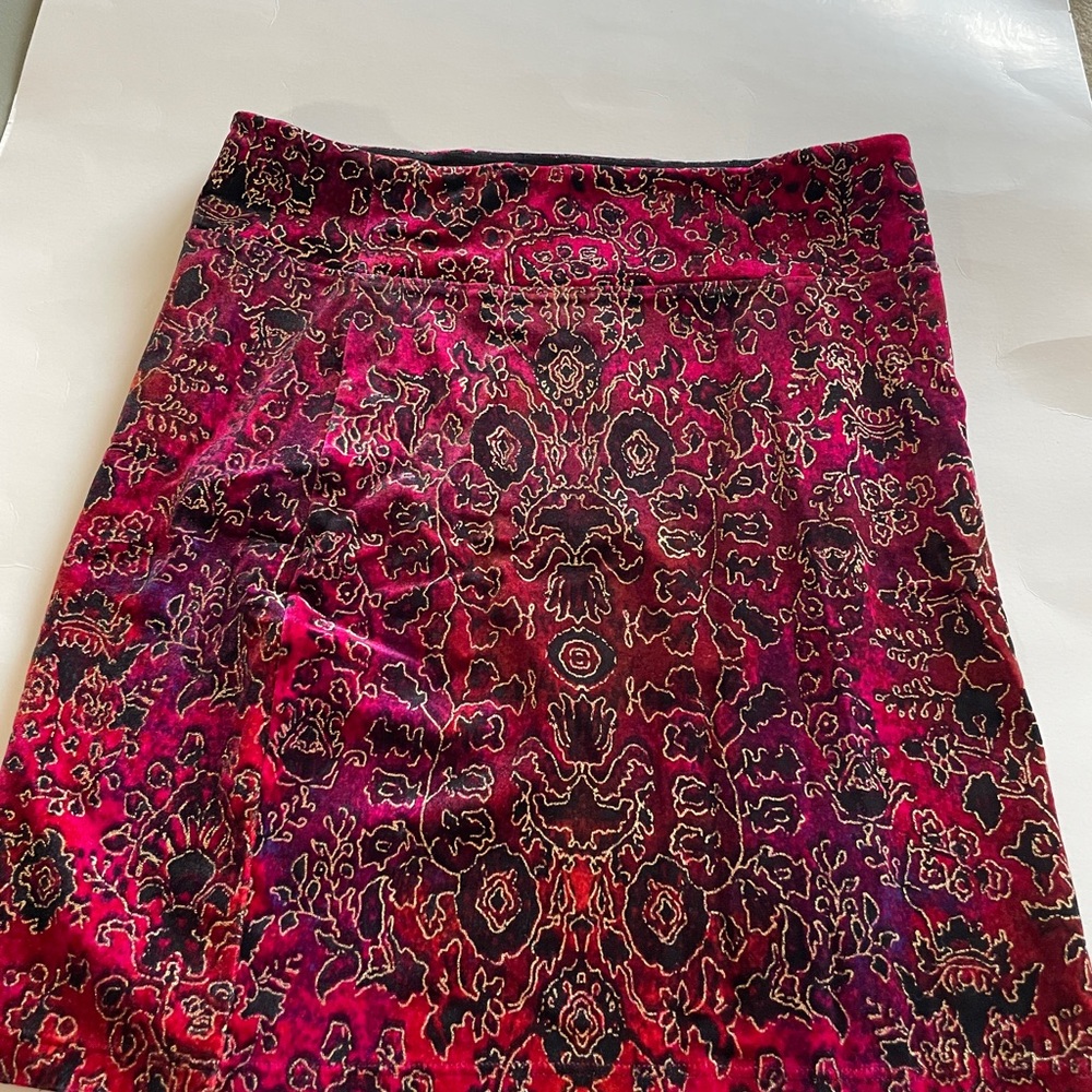 Ecote Velvet Pencil Skirt - Red and Black